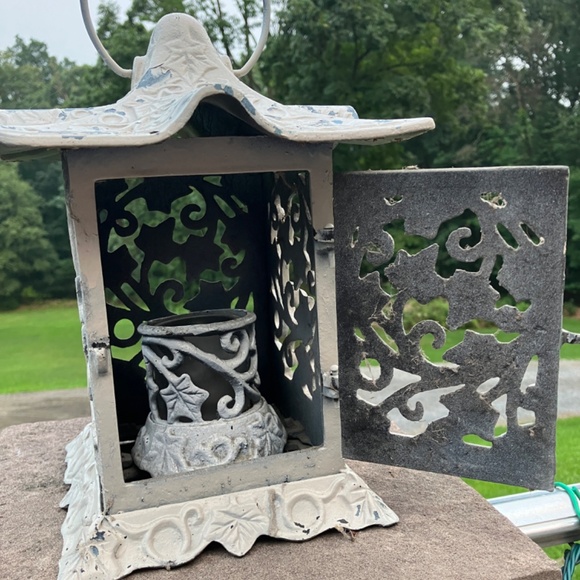 PARTYLITE VINTAGE GARDEN LANTERN WITH VOTIVE HOLDER INSERT DISTRESSED - Picture 2 of 3